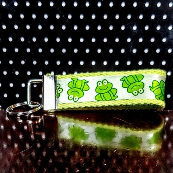 Tumblebee Fancies Accessories - Handmade Frog Key Fob with Split Key Ring